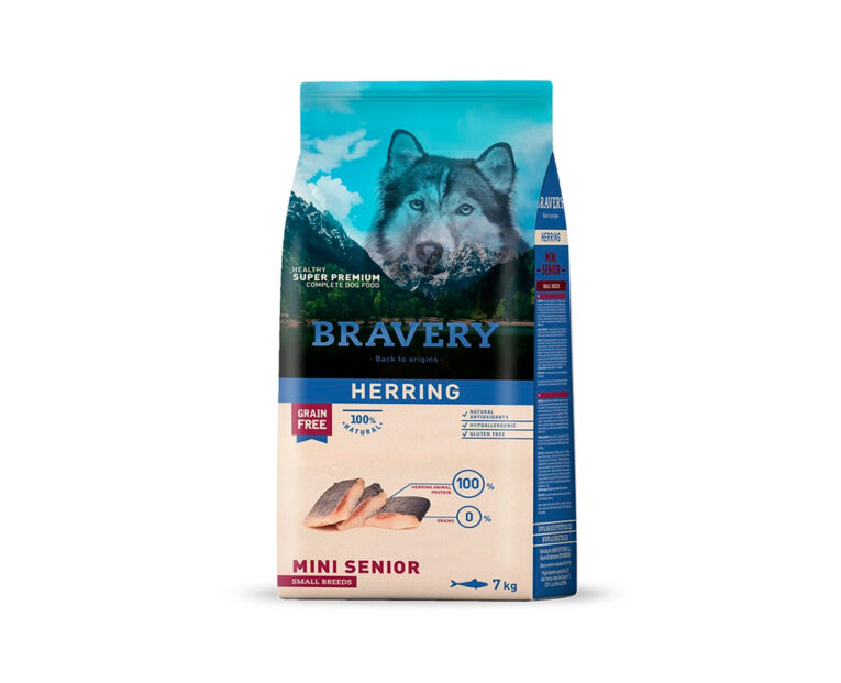Bravery-Senior-Mini-Breeds-Herring-02